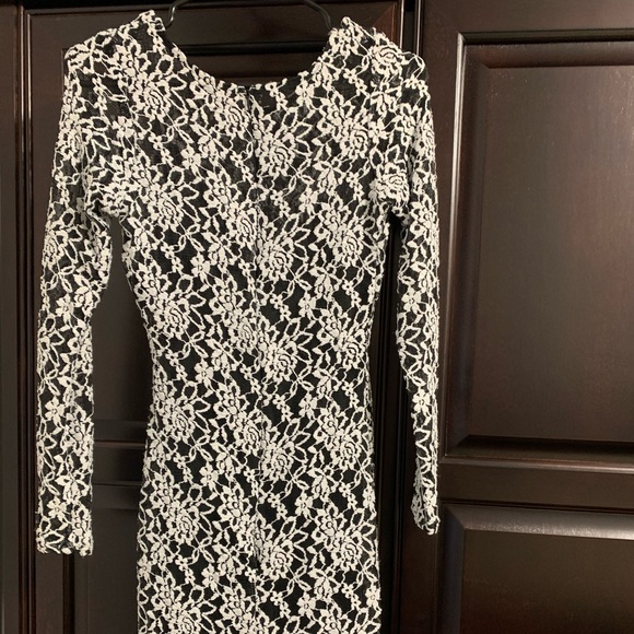 Guess Black/White Dress - Picture 3 of 3